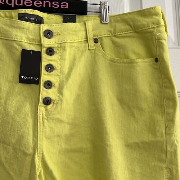 Torrid 5" High-Rise Midi Vintage Stretch Neon Shortie Shorts - Picture 6 of 15